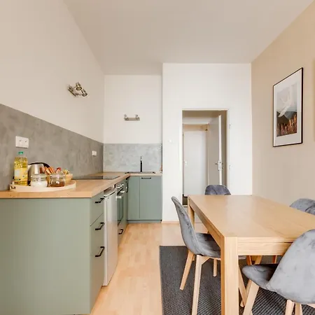 Aparthotel Riben House