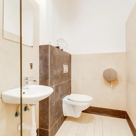 Hotel apartamentowy Riben House 4*