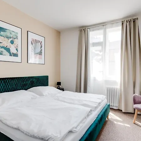 Riben House Hotel apartamentowy Praga