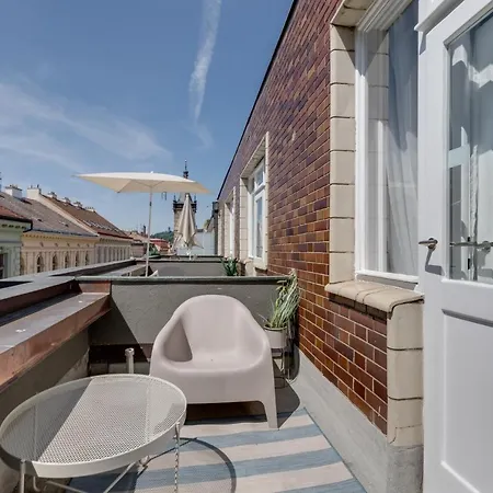 Riben House Hotel apartamentowy Praga