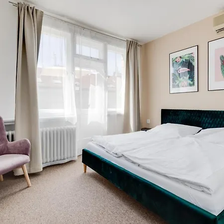 Hotel apartamentowy Riben House Praga