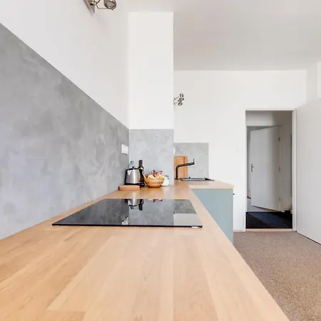Hotel apartamentowy Riben House 4*