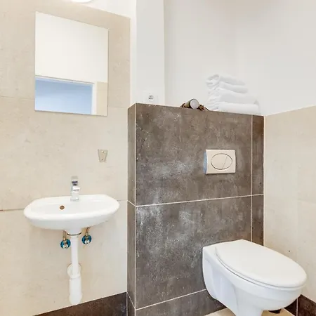 Riben House Hotel apartamentowy 4*
