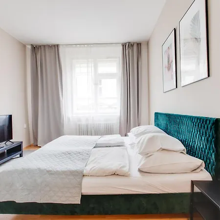 Riben House 3*