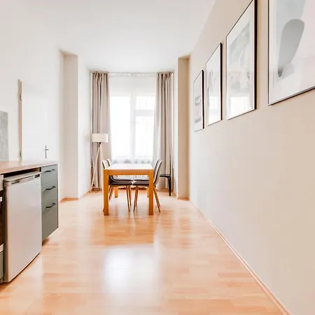 Riben House 3* פראג