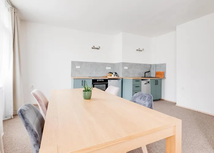 公寓式酒店 Riben House 3*
