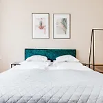 Riben House شقة فندقية