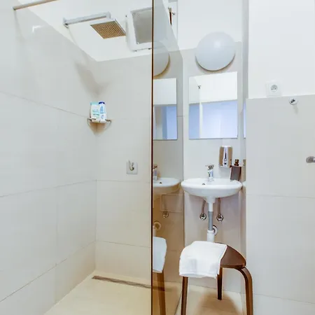 Riben House Hotel apartamentowy Praga