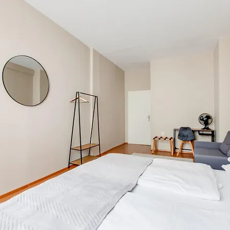 Hotel apartamentowy Riben House *