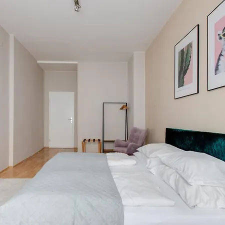 アパートホテル Riben House プラハ