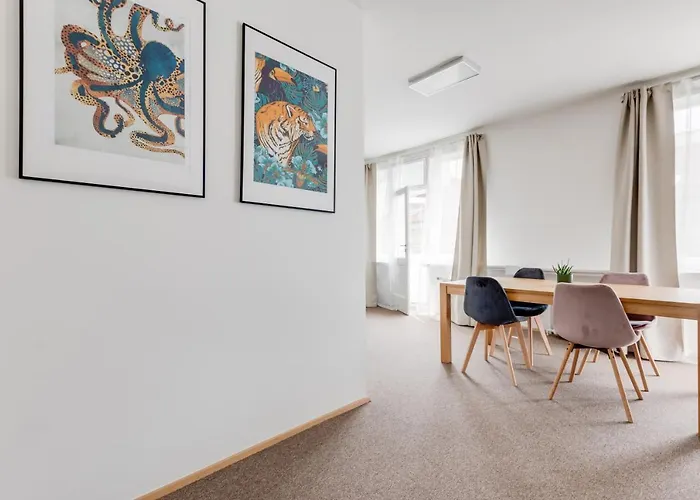 Riben House 3*