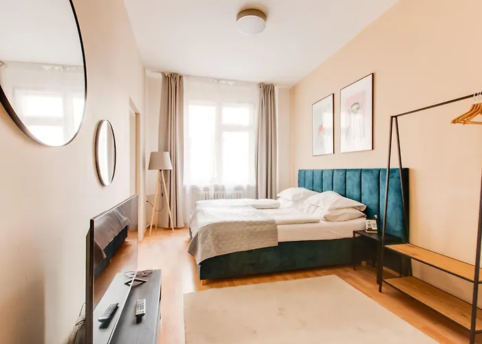 Riben House Apartahotel 3*