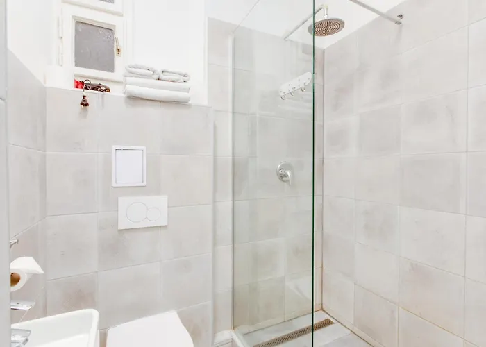 Apartahotel Riben House 3*