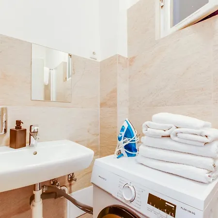 Apart-hotel Riben House *